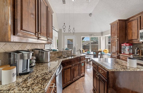 Buckner Terrace - Everglade Park Casa | Dallas: Close to downtown, Zoo, Fairpark, Arboretum, White Rock Lake