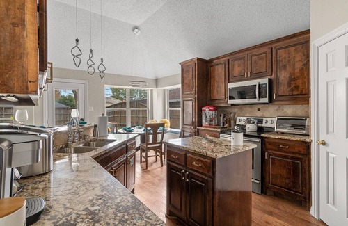 Buckner Terrace - Everglade Park Casa | Dallas: Close to downtown, Zoo, Fairpark, Arboretum, White Rock Lake