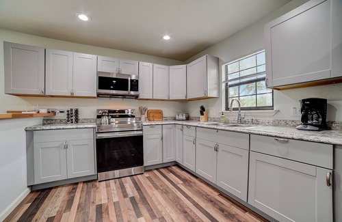 Blanco Cabina | Dallas House | Dog-friendly cabin in Blanco with firepit, W/D, streaming