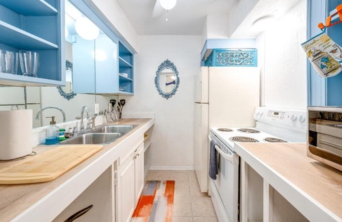 Knox - Henderson Apartamento | Dallas Vacation Rental Condo with Community Pool!
