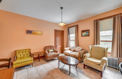 Lenox Dale Casa | Dalton Vacation Rental Near Hiking & Skiing!