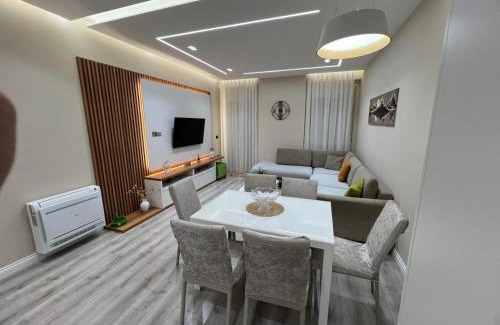 Vlore Apartamento | Dalvi Apartments