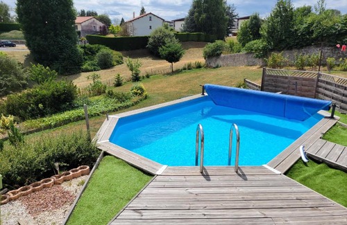 Craponne-sur-Arzon Cama Y Desayuno | Damarie