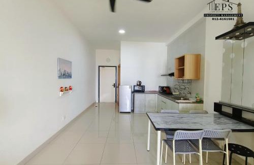 Subang Jaya Apartamento | Damen Subang by Widebed