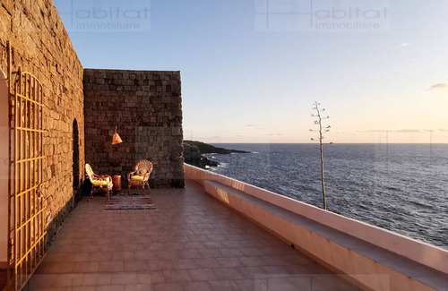 Pantelleria Villa | Dammuso primera línea de playa con impresionantes vistas de atardeceres inolvidables