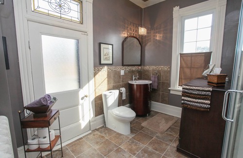 Markdale Casa | Danby House