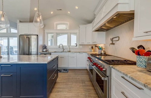 Sandbridge Casa | Dancing Dolphin | Oceanfront | Private Pool, Hot Tub