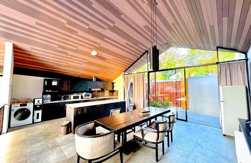 Taman Griya Villa | Dancing villa with one bed