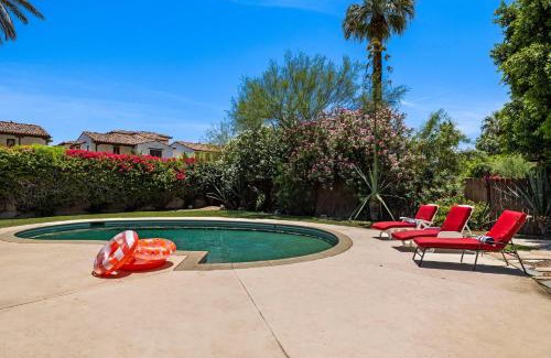 Historic Tennis Club Casa | Dandelion by AvantStay Pool 0.2mi to Downtown