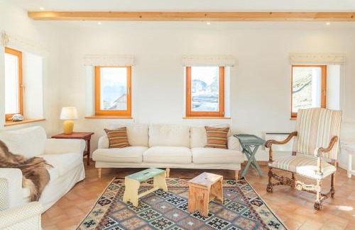 Podjelje Casa | Dandelion House