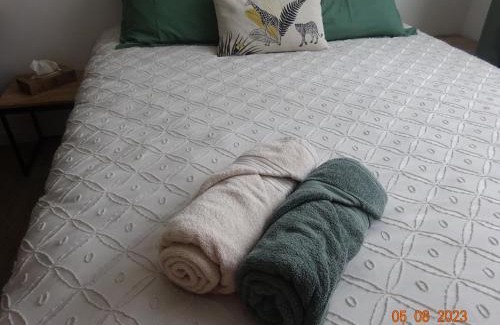 Nogent-le-Rotrou Apartamento | Dandy - chambre tout confort centre-ville Nogent-le-Rotrou