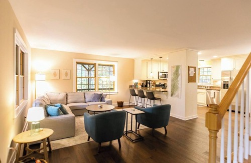 Stanardsville Cabina | Daniels Mountain Lodge, large cabin by Shenandoah