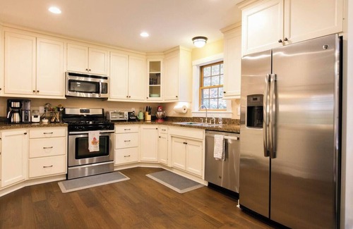 Stanardsville Cabina | Daniels Mountain Lodge, large cabin by Shenandoah