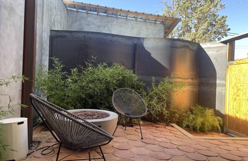 Northeast Heights Apartamento | Danish Modern Luxury Mini Suite