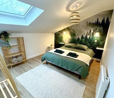 Chateauneuf-du-Faou Apartamento | Dans la foret
