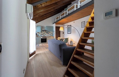 Novara Apartamento | Dante's SkyLoft: Loft Novara