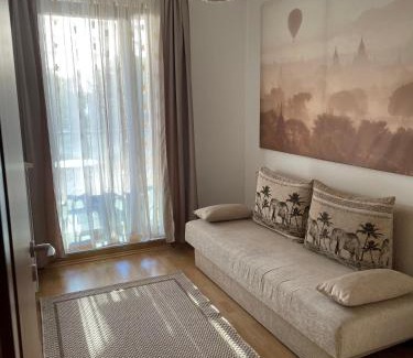 Vizafogo Apartamento | Danube Terrace Apartment with 2 Bedroom and Private Parking