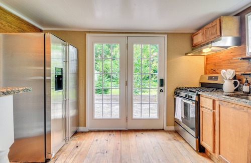 Danville Casa | Danville Home w/Patio < 1/2 Mi to Caesars Casino!