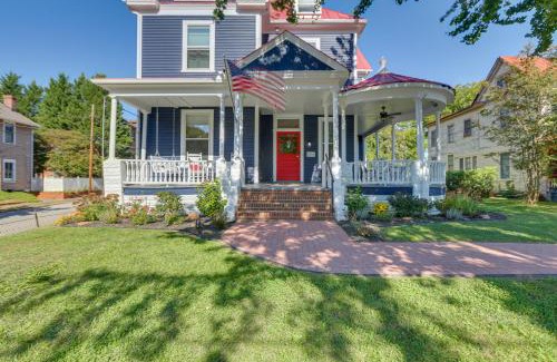 Danville Casa | Danville Retreat with Hot Tub and Cozy Fireplace!