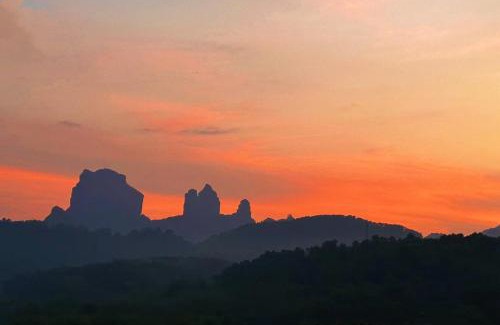 Danxia Casa | Danxia Mountain Wuyoutongjinzhai