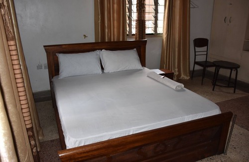 Mwananyamala Cama Y Desayuno | Dar eco backpackers