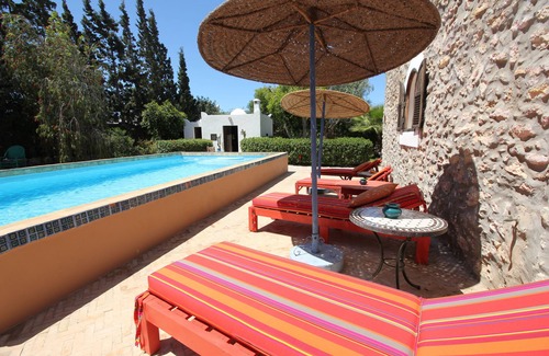 Ghazoua Casa | DAR ELWAN CASA DE BERBER CON PISCINA, JARDIN DE ARBOLES, HAMMAM.