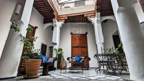 Layoun Casa | Dar Faracha Fes