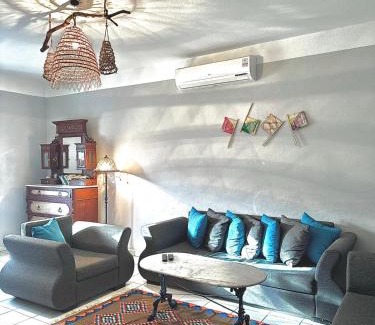El Maamoura Casa | Dar Fatma Maamoura Walk to Beach Tunisian Getaway