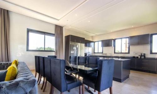 Oulad Khallouf Villa | Dar Zwina