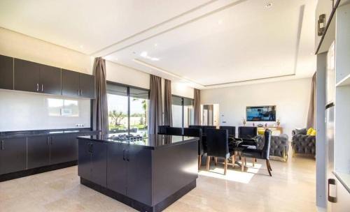 Oulad Khallouf Villa | Dar Zwina