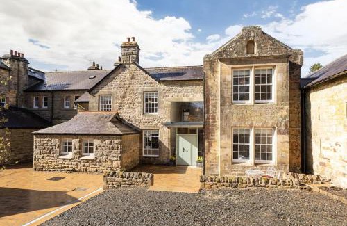 Tarset Casa | Dark Sky Retreat Perfect to Gather and Celebrate!
