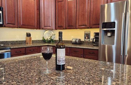 Wellton Casa | DARLENES ON THE PIER Snowbird Seasonal rental on the lake!
