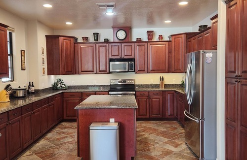 Wellton Casa | DARLENES ON THE PIER Snowbird Seasonal rental on the lake!