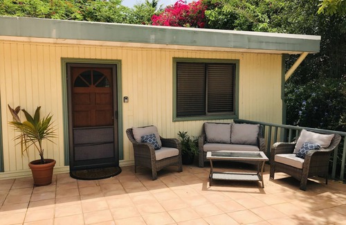 Flag Hill Casa | Darling Palms Retreat: Beachside 2-Bedroom Oasis