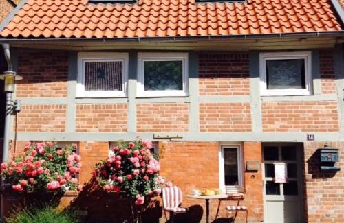 Boizenburg Apartamento | DAS TRAUFENHAUS AM WALL - Urlaub im Denkmal