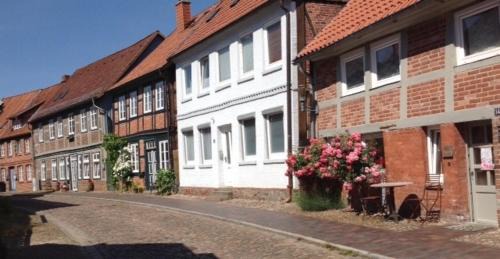 Boizenburg Apartamento | DAS TRAUFENHAUS AM WALL - Urlaub im Denkmal