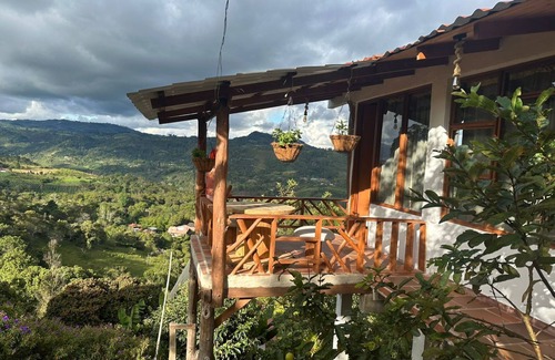 San Agustin Casa | Dasacansar en medio de la naturaleza y el silencio de las montañas.