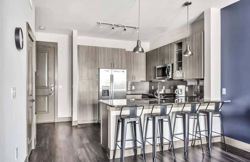 Richardson Apartamento | Dashing 1BR Suite | Pool, Parking + Gym H