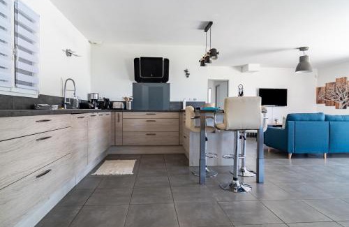 Aups Casa | Dathona - Charmante maison avec piscine est jardin