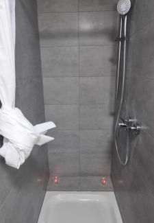 Mitte Apartamento | Dattel City Hannover FeWo für 4 Personen Privat-Parkplatz 5G WLAN & 24/7 Kontakt