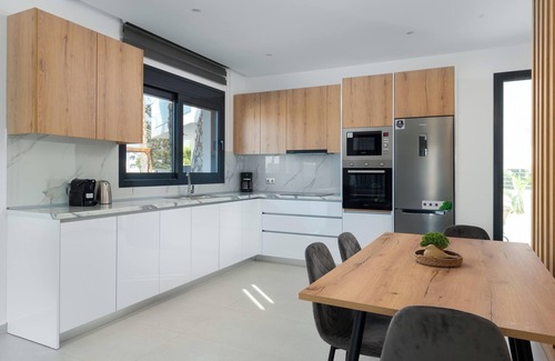 Petaloudes Apartamento | Davlakos Apartment Rea 2 | Ground Floor