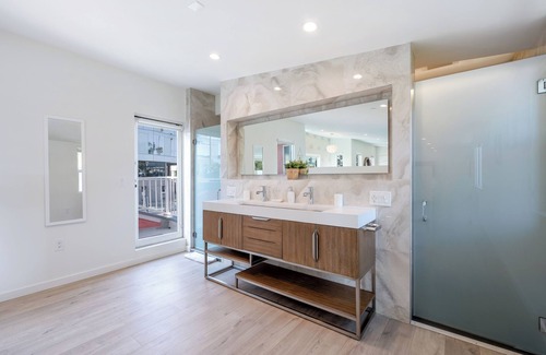 Hollywood Hotel | Day Dreams by AvantStay | Modern Loft w/ Views of Hollywood Sign | A+ Location
