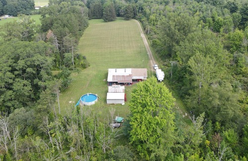 Fredonia Casa | DAY RENTAL ONLY/Picnic Rental -private location, pavilion,pool, restrooms
