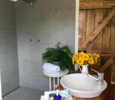King Scrub Casa | Dayboro - Blue Ridge Lavender Cottage