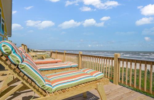 Port Bolivar Casa | DayDreamer Beachfront w 7 Bedrooms