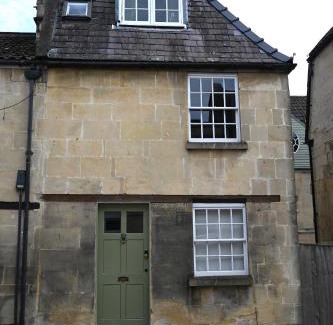 Bath Casa | Daylily Cottage in Central Bath