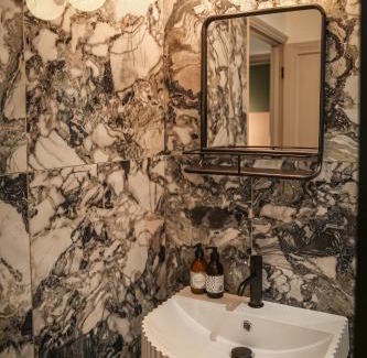 Bath Casa | Daylily Cottage in Central Bath