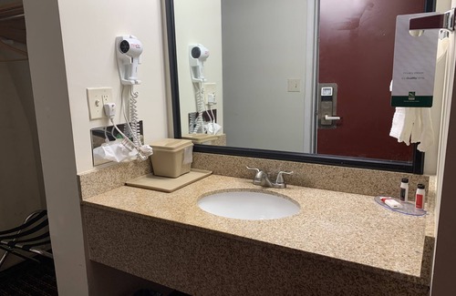 East Point Hotel | Days Inn by Wyndham Hartsfield Jackson Atlanta Airport West