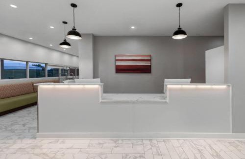 Kenner - Louis Armstrong International Airport Hotel | Days Inn by Wyndham Kenner/New Orleans Airport South