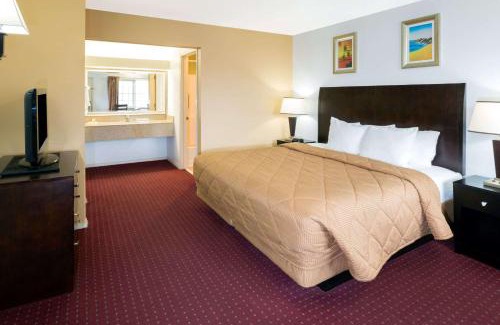 Newport Hotel | Days Inn by Wyndham Newport OR